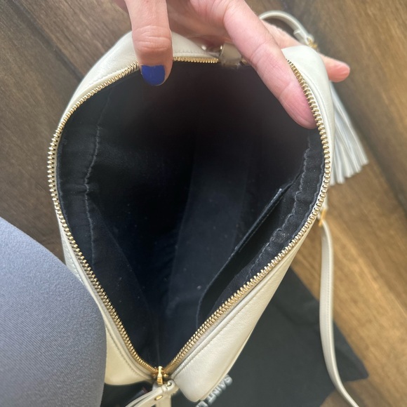 Saint Laurent
Lou Medium YSL Camera Bag with Pocket in Quilted Leather - Picture 10 of 10